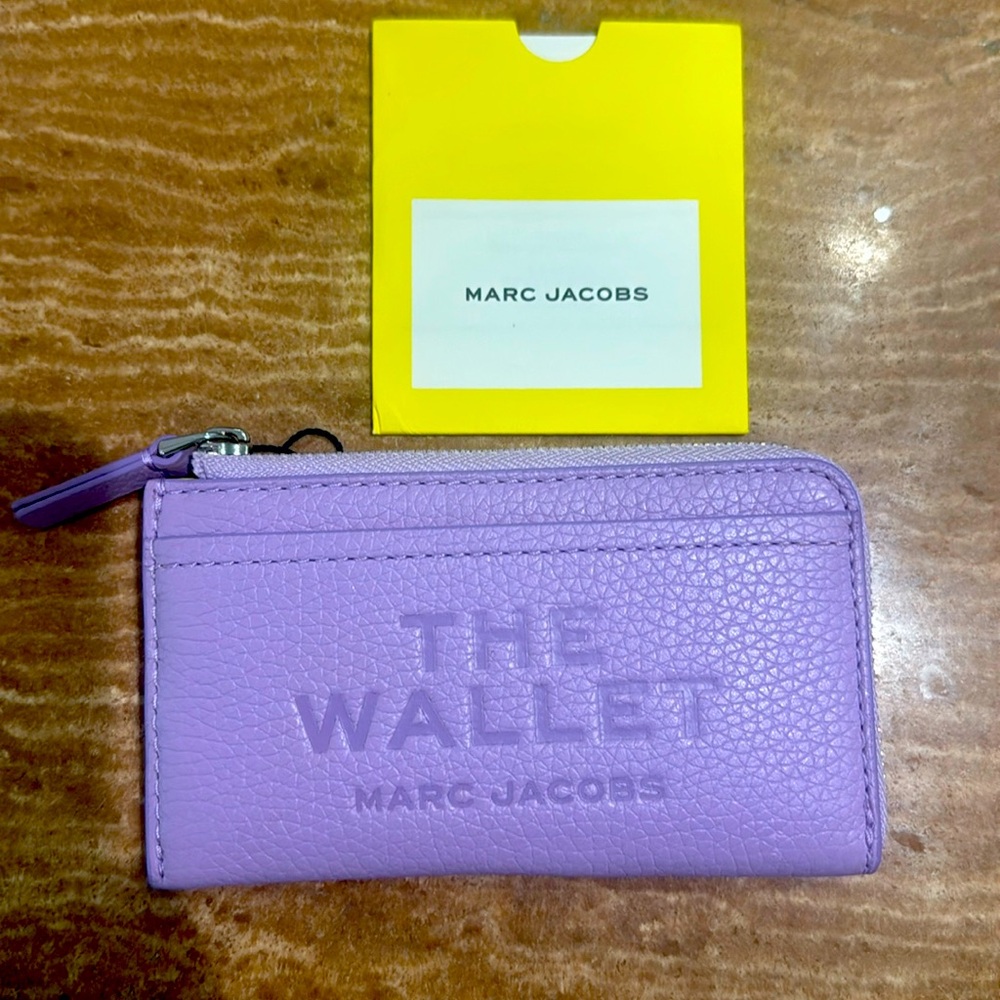 Marc Jacob’s zippy key wallet